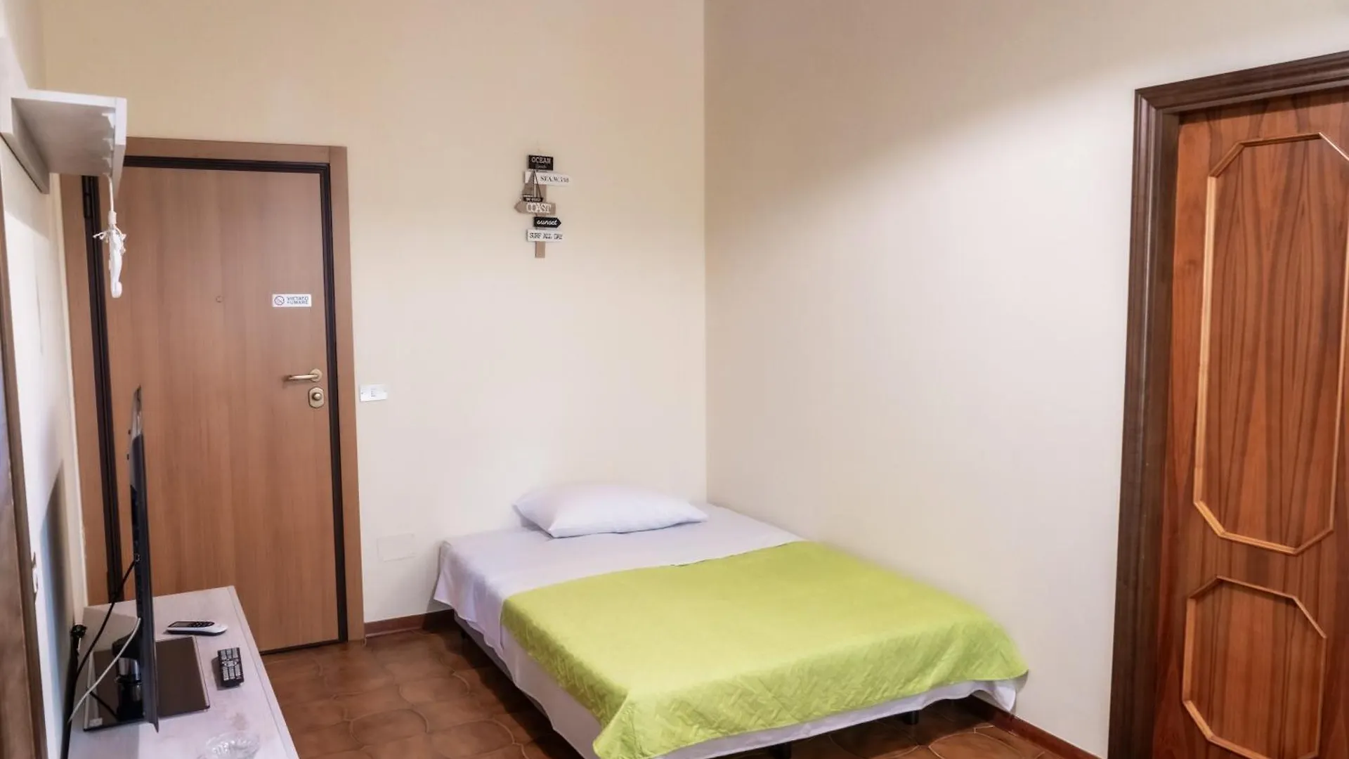 La Casa Di Carlotta Privat Parking Free 5 Min Dal Mare Apartment Cattolica Italy