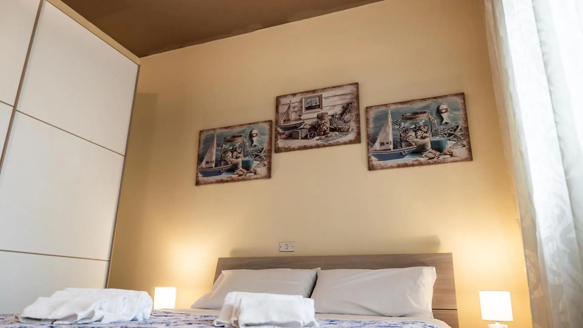 La Casa Di Carlotta Privat Parking Free 5 Min Dal Mare Apartment Cattolica