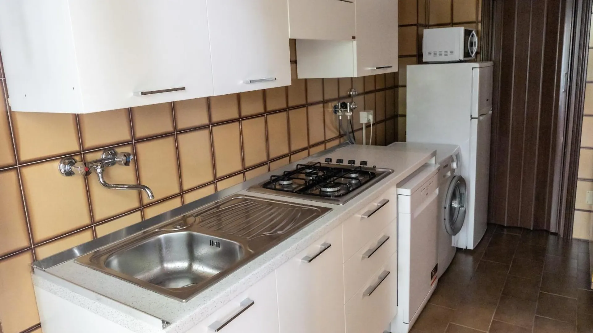 La Casa Di Carlotta Privat Parking Free 5 Min Dal Mare Apartment Cattolica